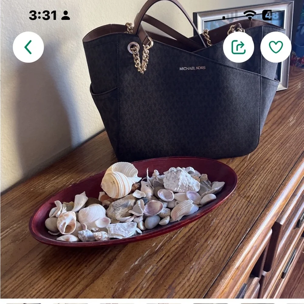 Beautiful Michael Kors purse - Picture 1 of 14